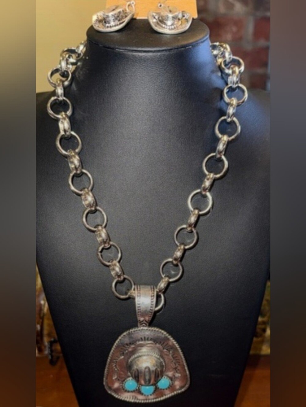 Silver Tone Lightweight Cowboy Hat Pendant Necklace Set wTurquoise Color Accents